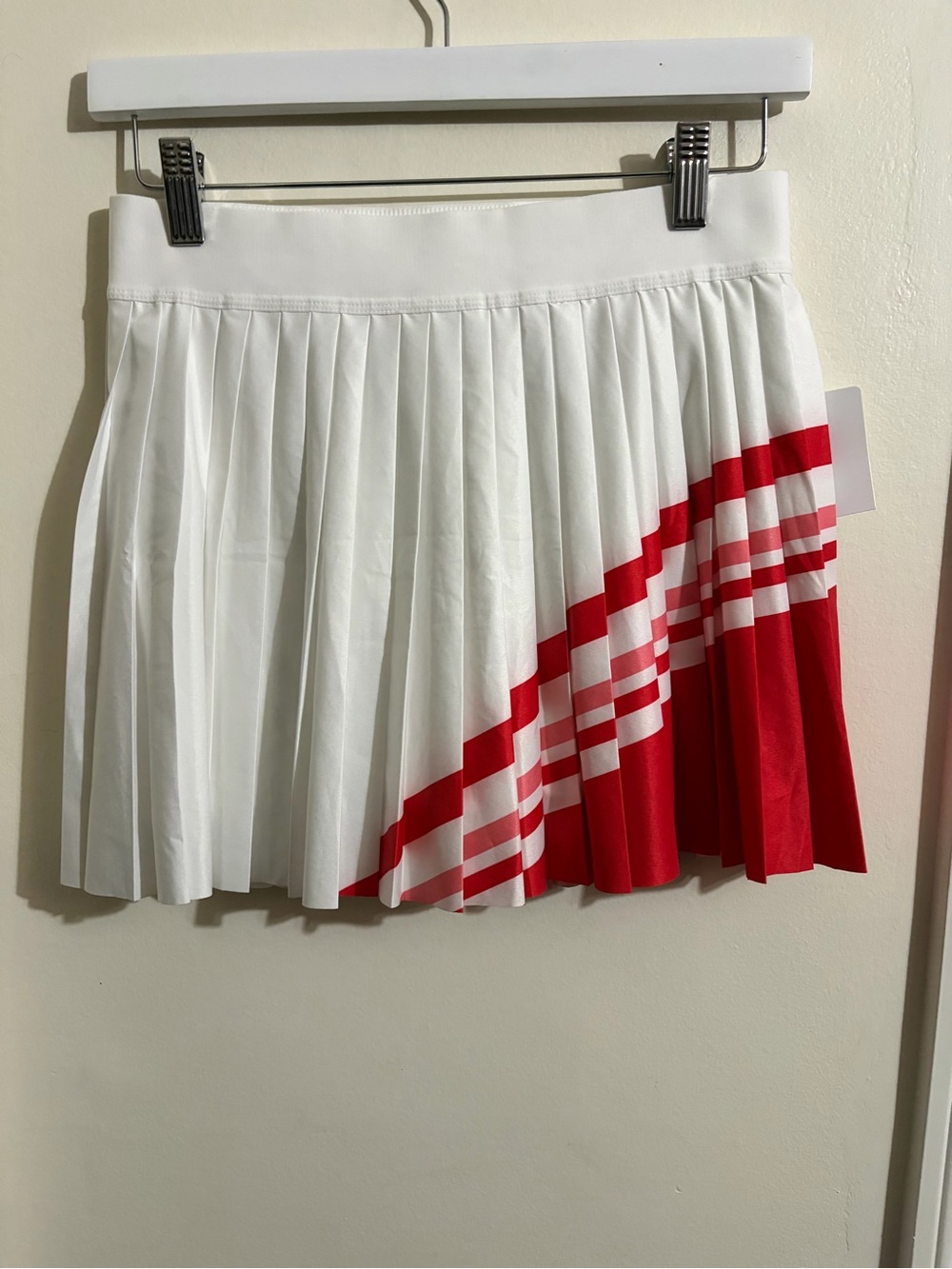 Athleta White Pleated Mini Skirt with Red Stripe Accents